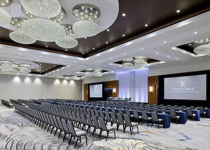 Hotel Renaissance Convention Center 4*