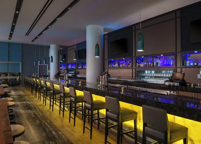 Renaissance Convention Center 4*